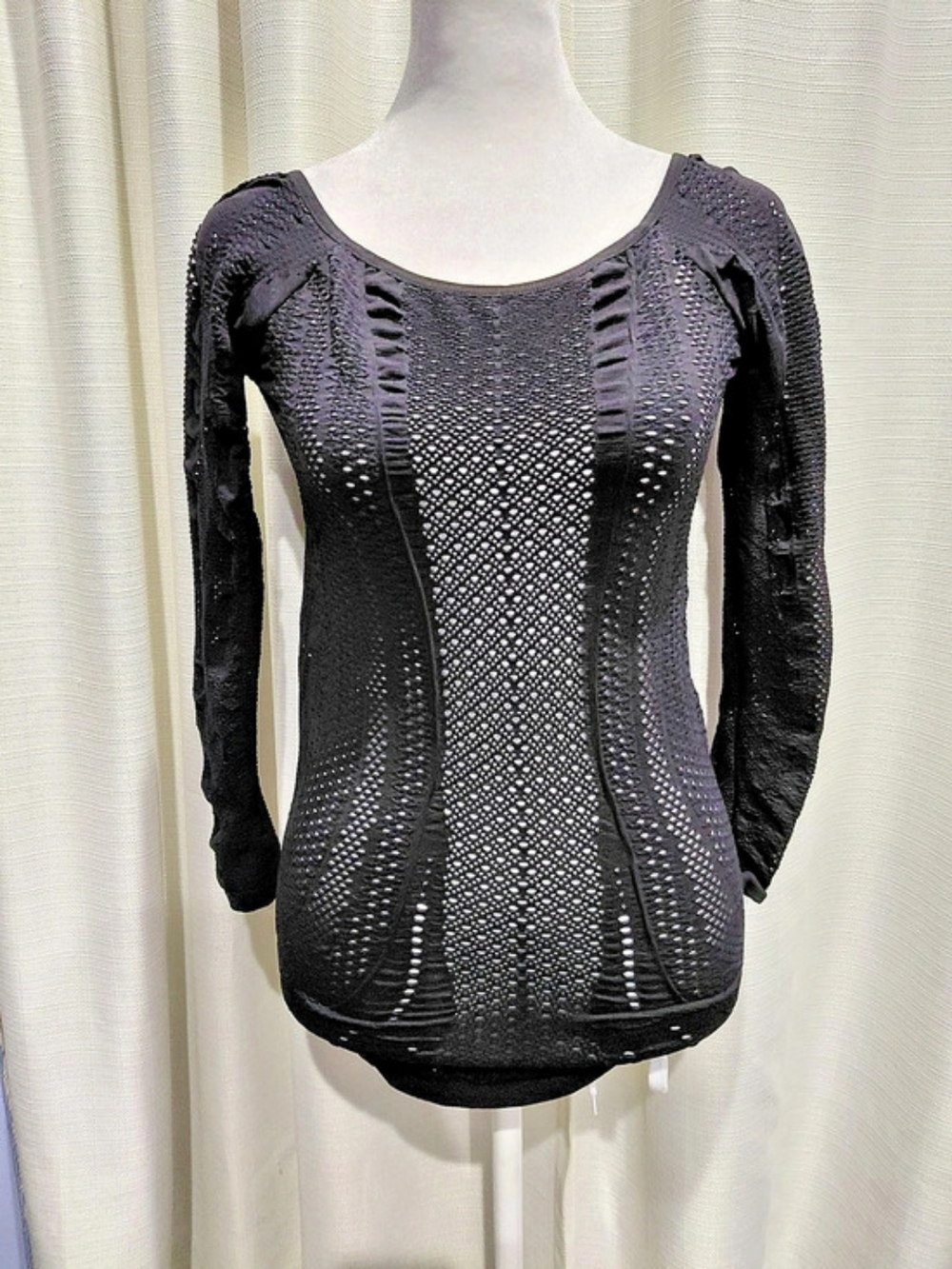 NWOT Black Long Sleeve Open Knit Top Size Medium